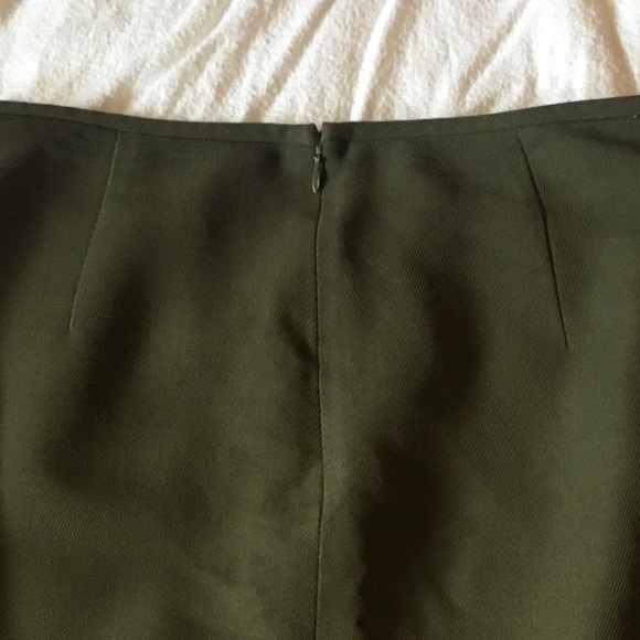 Ellen Tracy Green Skirt - Picture 4 of 6